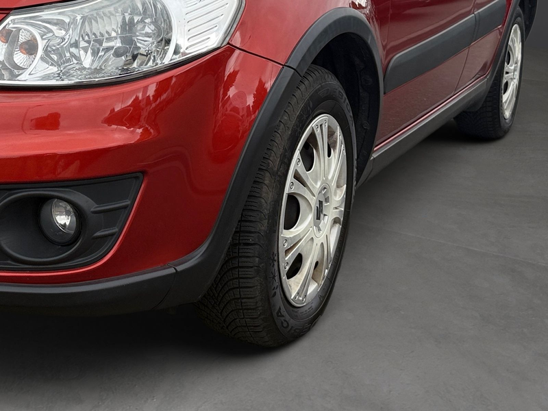 Suzuki SX4 1.6 Comfort Sitzheizung Klimaaut. PDC Navi — photo 8