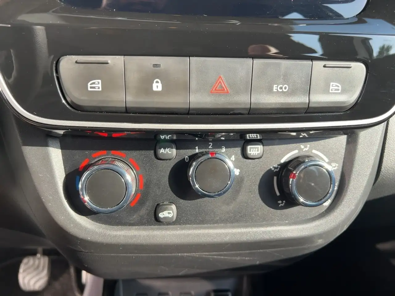 Dacia Spring Essential ELECTRIC 45 KLIMA Lichtautomatik, миниатюра 15
