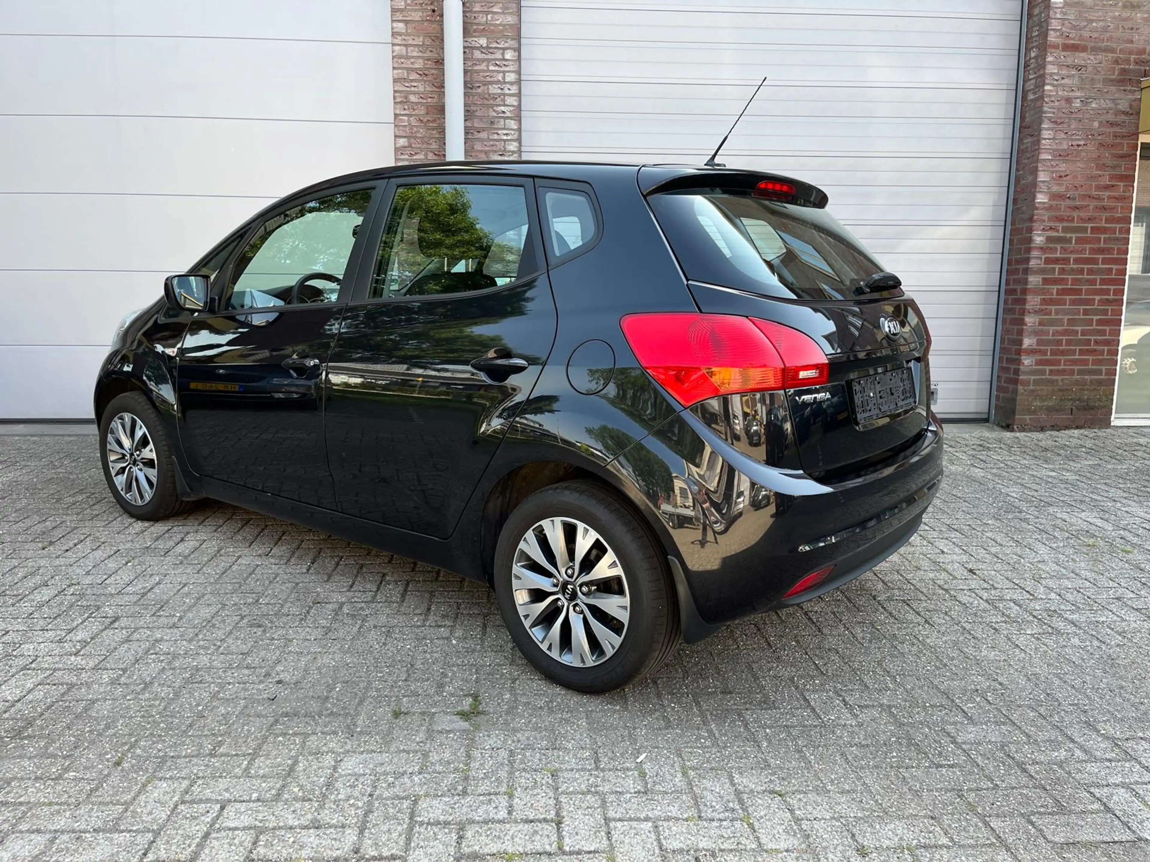 Kia Venga 1.6 CVVT First Edition Dealer oh/Automaat/Airco/Ga — photo 3