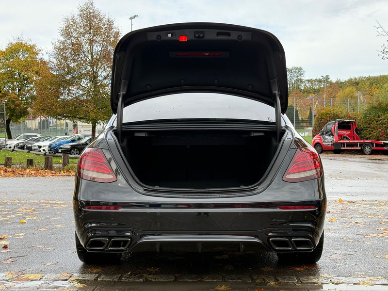 Mercedes-Benz E 400 d AMG /4Matic /Digitaltacho / DAB / Kamera / Ambi — photo 11