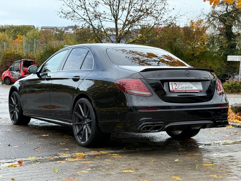 Mercedes-Benz E 400 d AMG /4Matic /Digitaltacho / DAB / Kamera / Ambi — photo 3