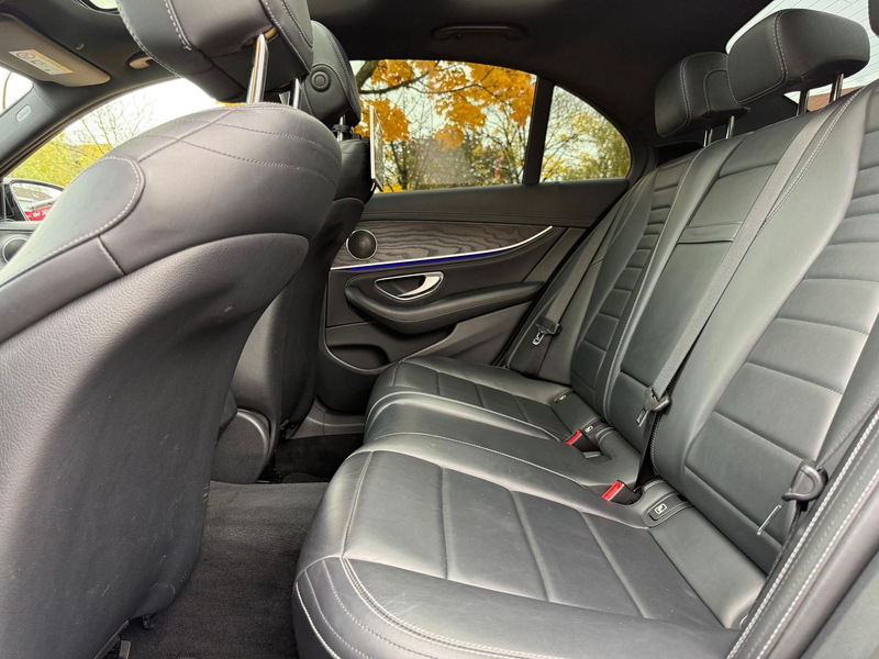 Mercedes-Benz E 400 d AMG /4Matic /Digitaltacho / DAB / Kamera / Ambi — photo 10