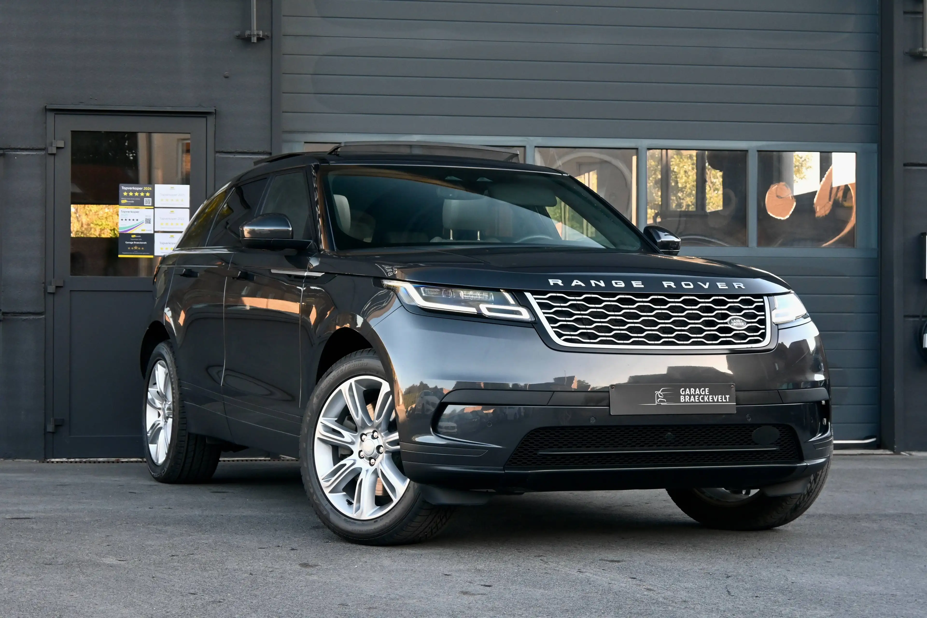 Land Rover Range Rover Velar p400e - Adapt cruise - Panodak - Camera - Meridian - BTW