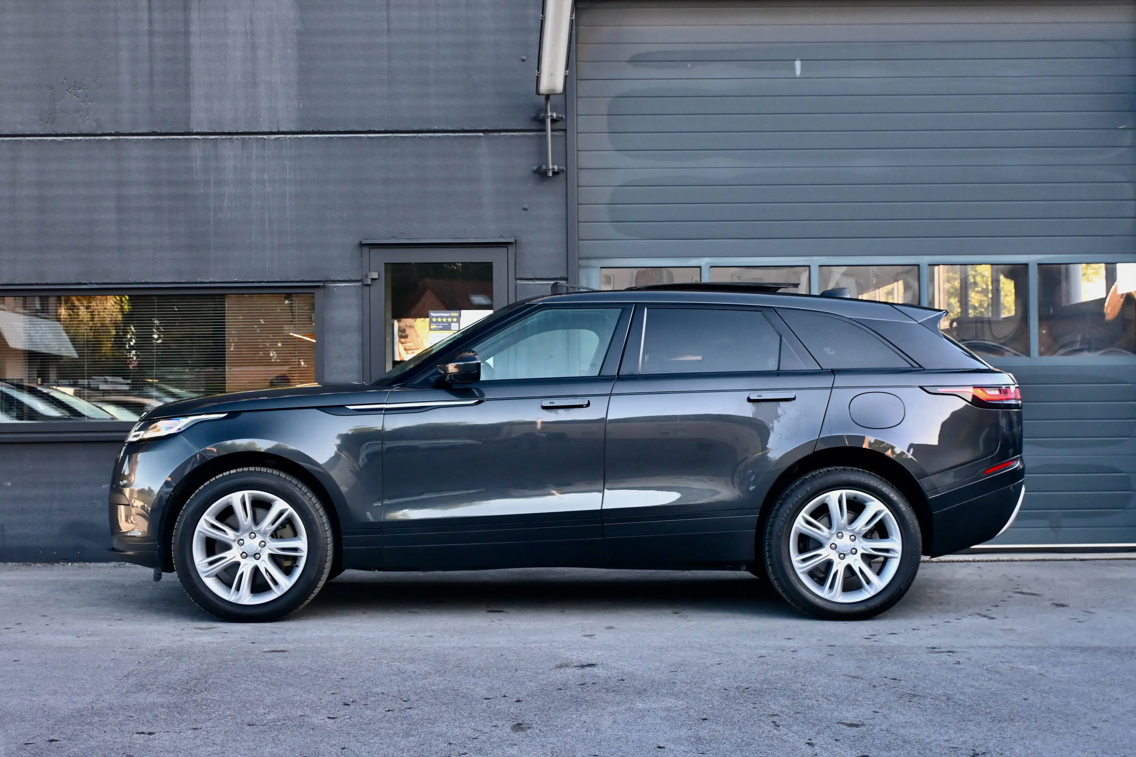 Land Rover Range Rover Velar p400e - Adapt cruise - Panodak - Camera - Meridian - BTW — photo 5