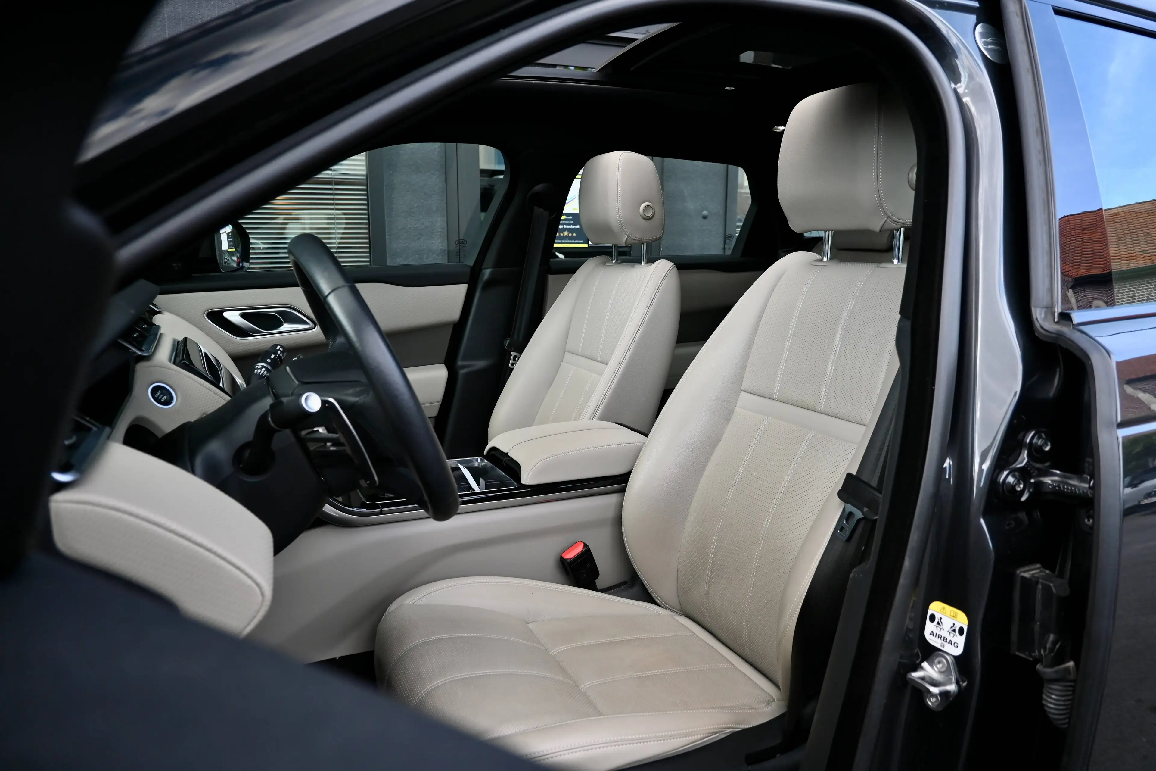 Land Rover Range Rover Velar p400e - Adapt cruise - Panodak - Camera - Meridian - BTW — photo 12