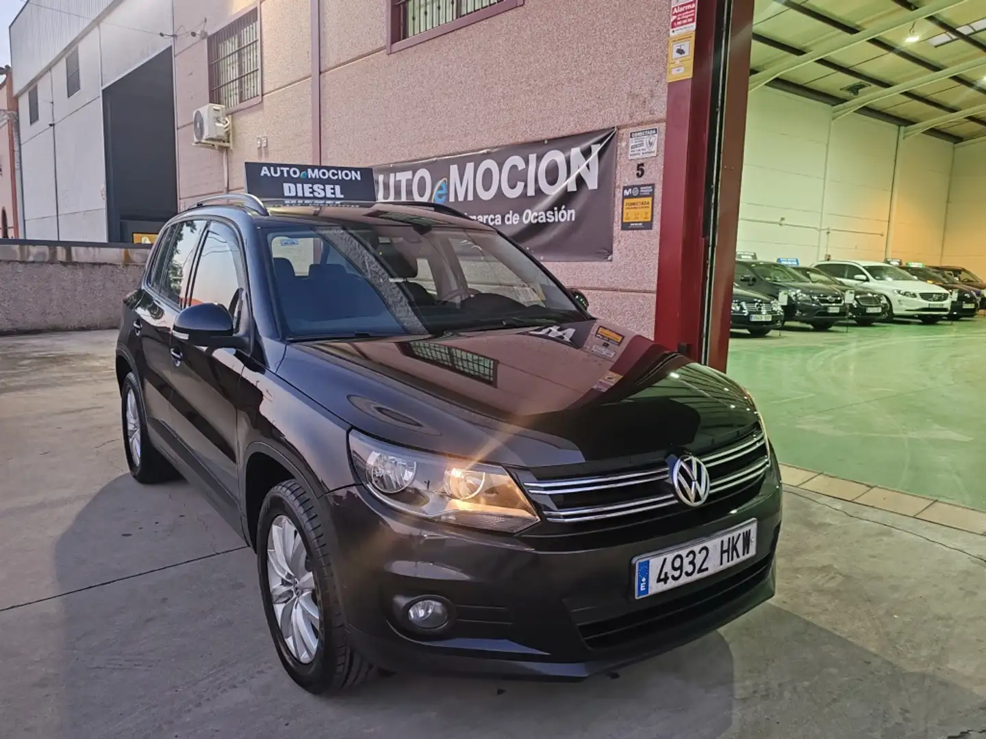Volkswagen Tiguan 2.0TDI BMT Advance 4x2 140 Schwarz - 1