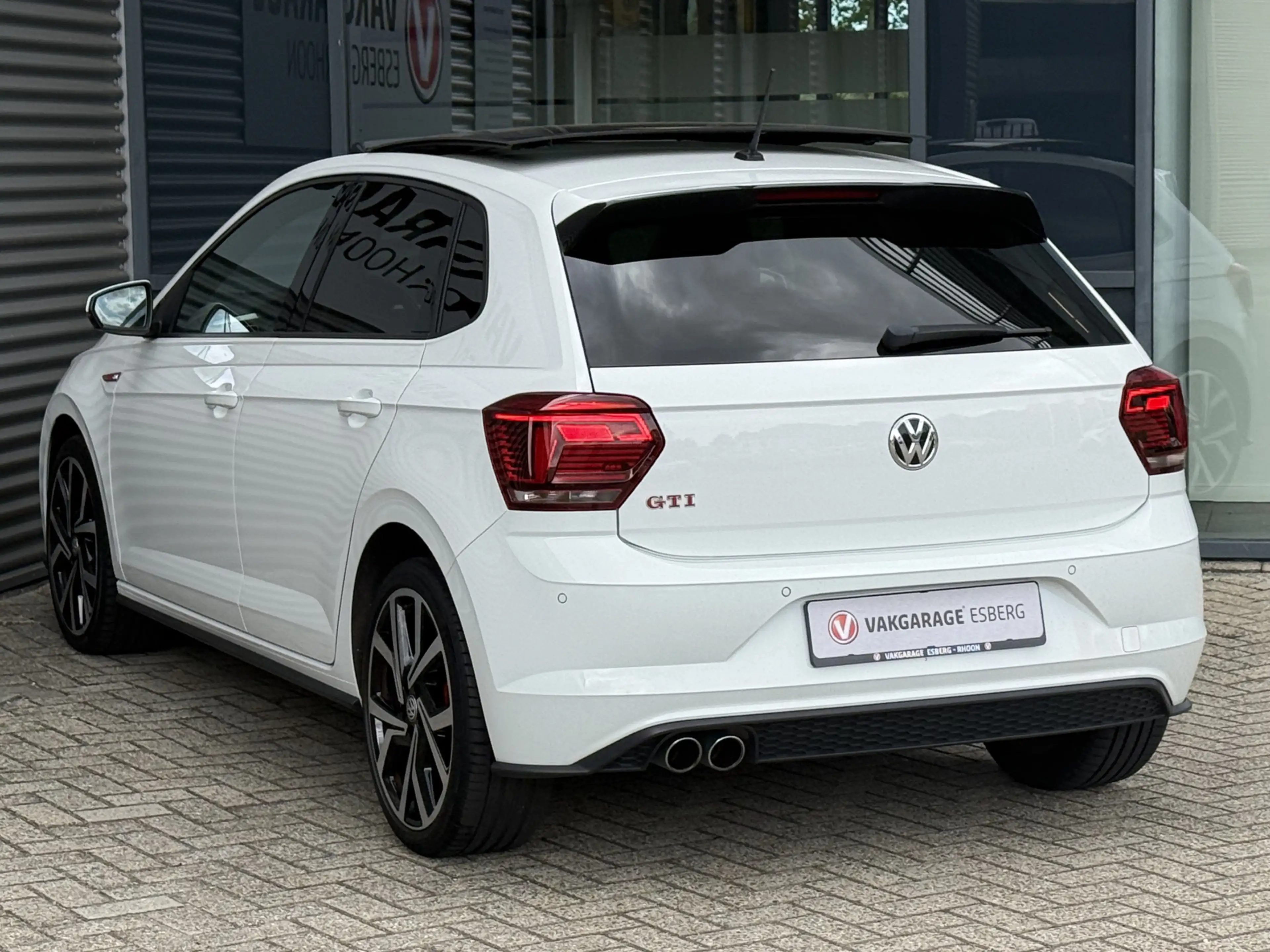 Volkswagen Polo GTI 2.0 TSI BRESCIA, PANO, DSG — photo 7