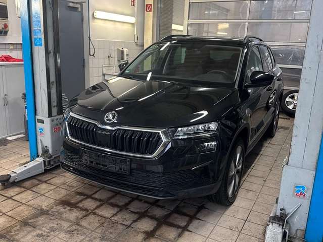 Imagine Skoda Karoq Style2.0TDI DSG 2.0TDI DSG LED Navi SHZ