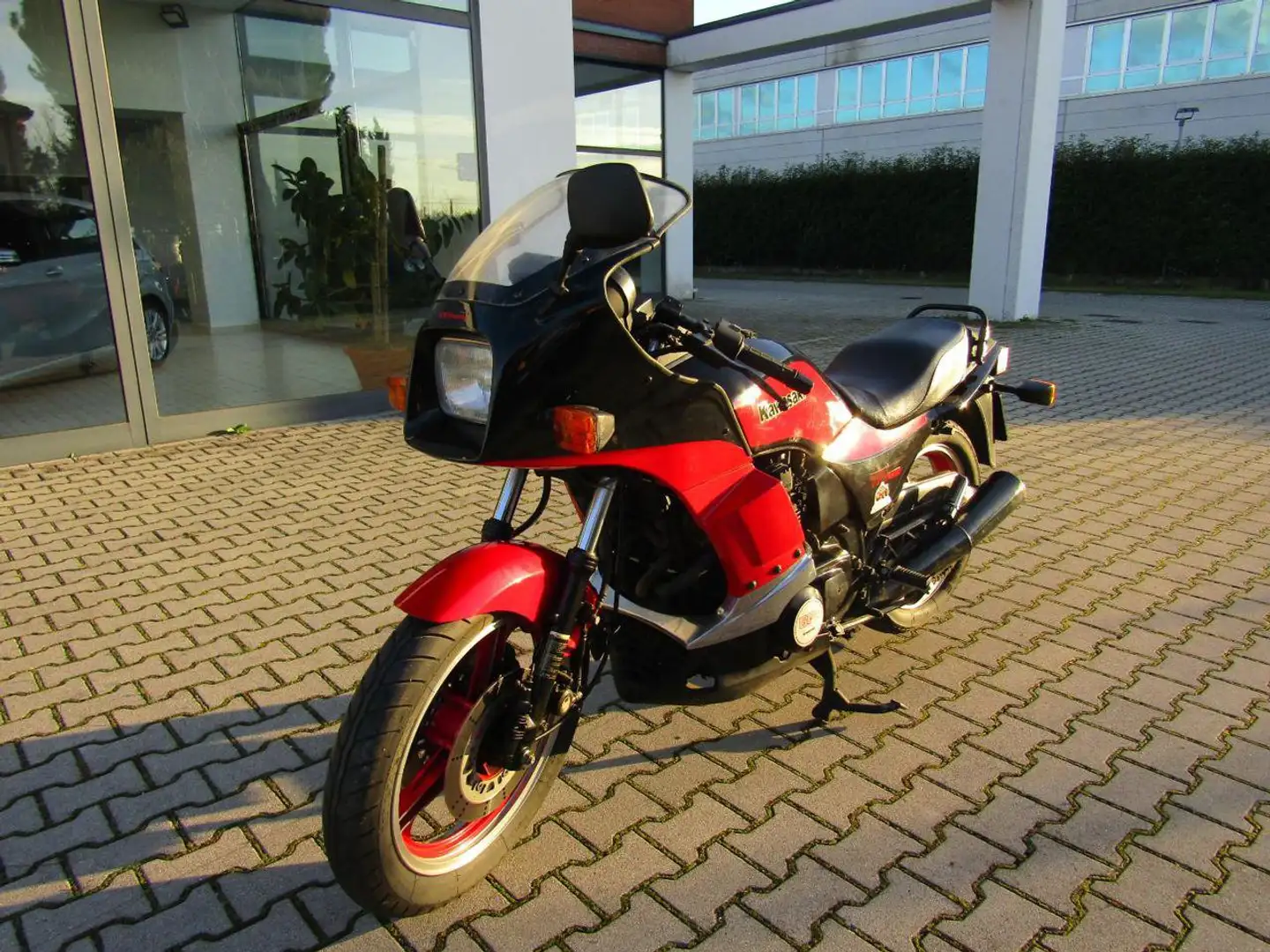 Kawasaki GPZ 750 TURBO - 1
