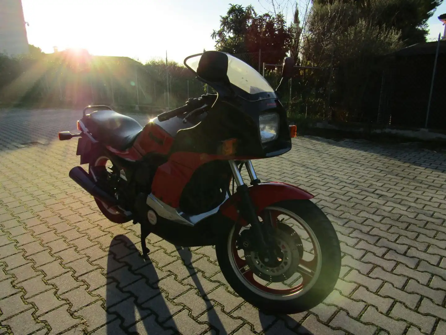 Kawasaki GPZ 750 TURBO - 2