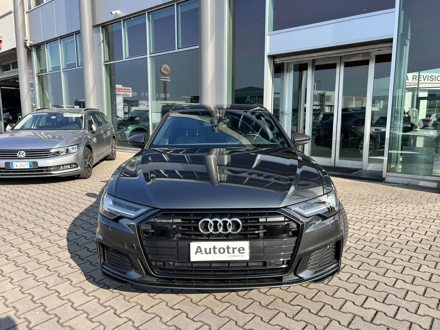 Audi A6 Avant 40 2.0 TDI quattro  S tronic  Sport  S-line Grigio - 2