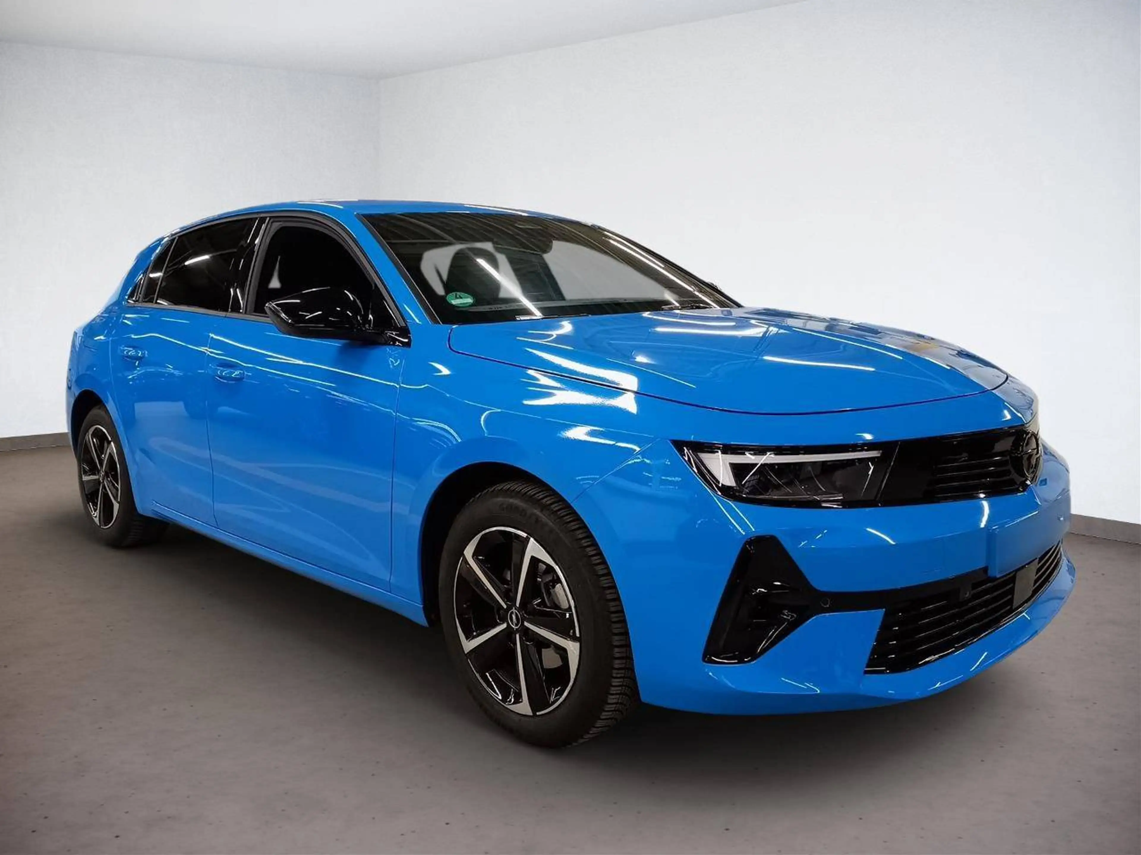 Opel Astra L GS Line LED/SHZ/LHZ/CARPLAY/360°KAMERA/ — photo 2