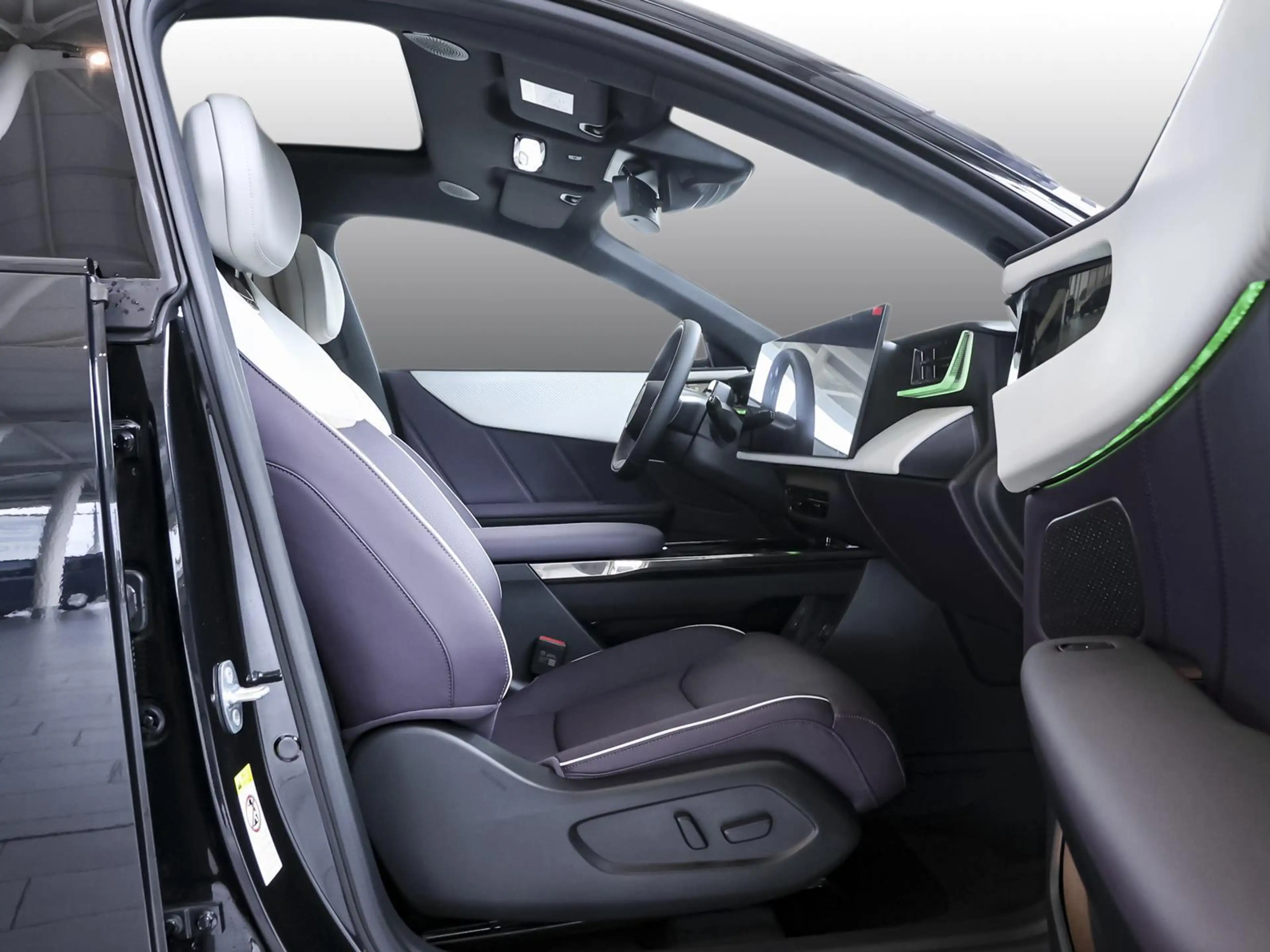 Mazda CX-6e 5WGN EV 1AT RWD Takumi Plus NAVI SHZ PDC — photo 3