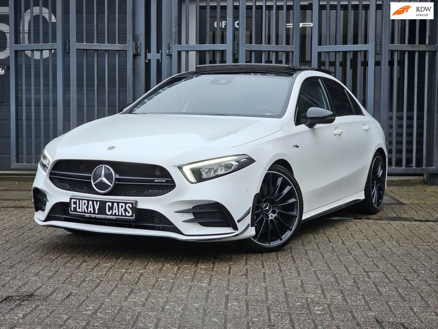 Mercedes-Benz A 35 AMG 4MATIC Premium Plus Wit - 1