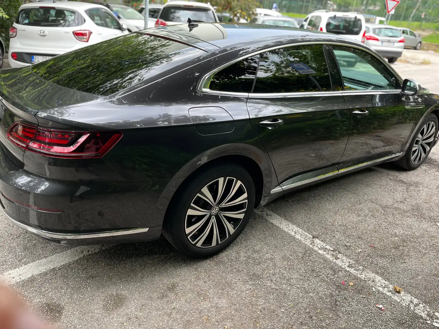 Volkswagen Arteon Arteon 2.0 tdi Elegance 150cv dsg Gris - 2