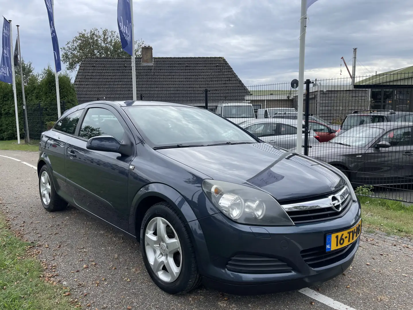 Opel Astra GTC 1.6 Edition | LM Velgen | Cruise Control Gris - 1
