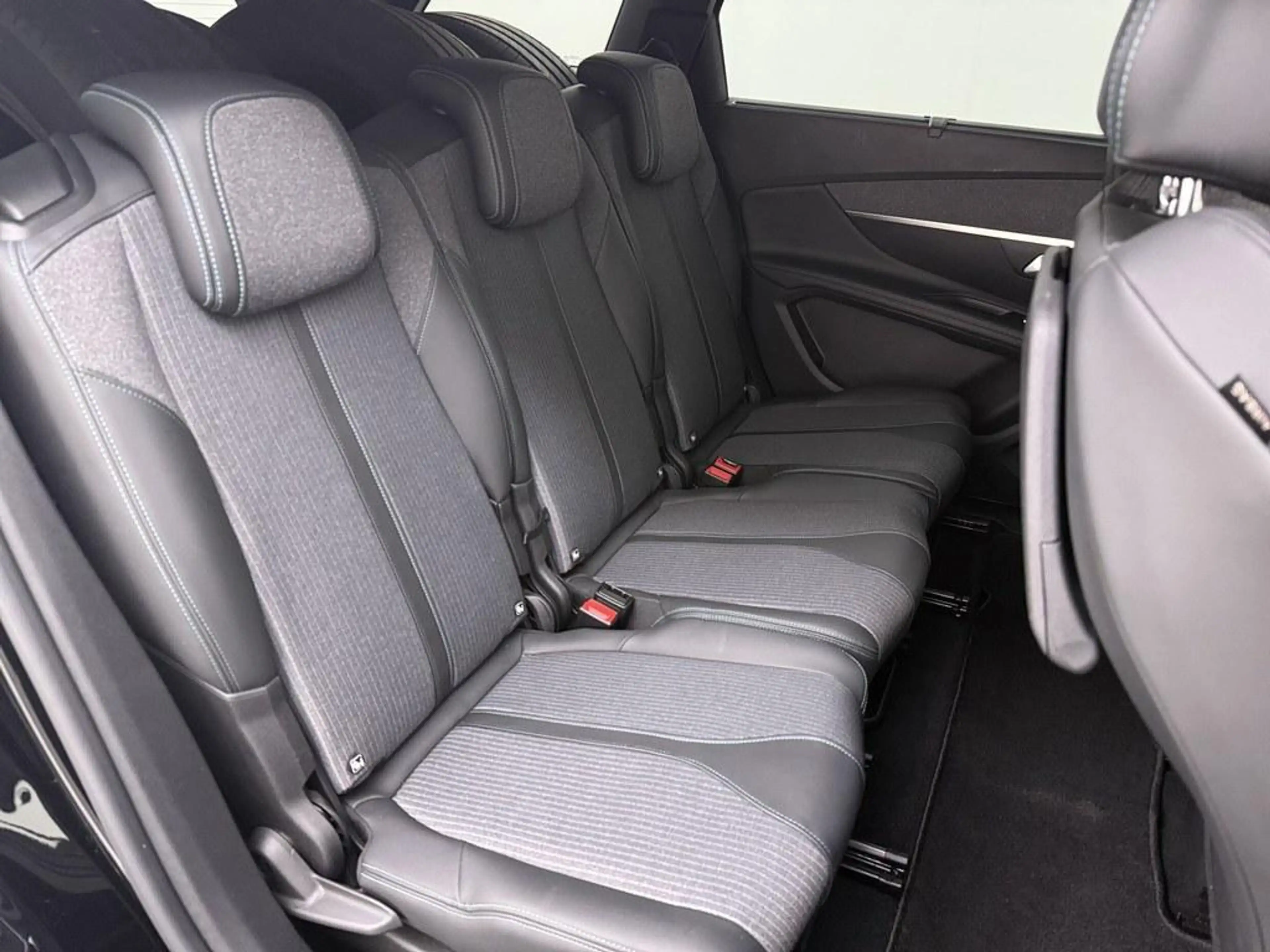 Peugeot 5008 1.2 Blue Lease Allure /Trekhaak/Cruise/Navi/Cam — photo 23