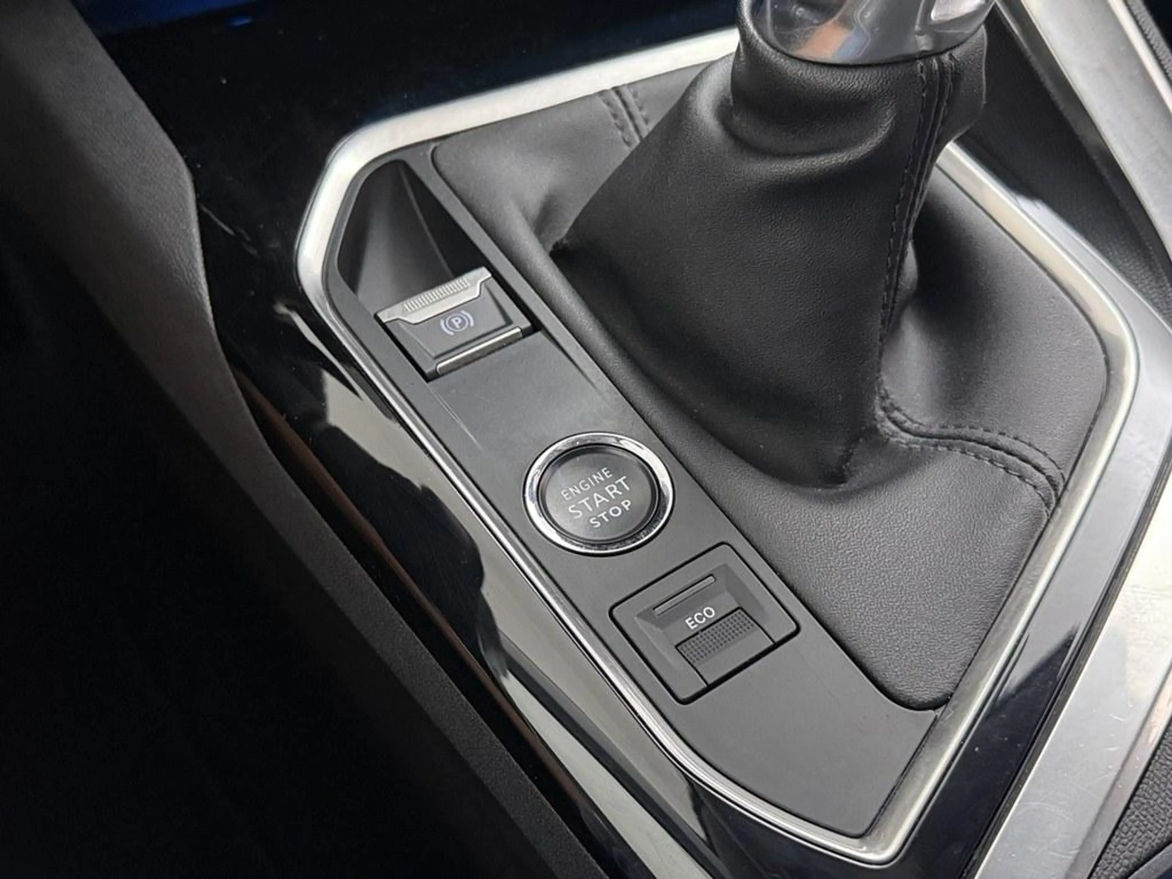 Peugeot 5008 1.2 Blue Lease Allure /Trekhaak/Cruise/Navi/Cam — photo 19