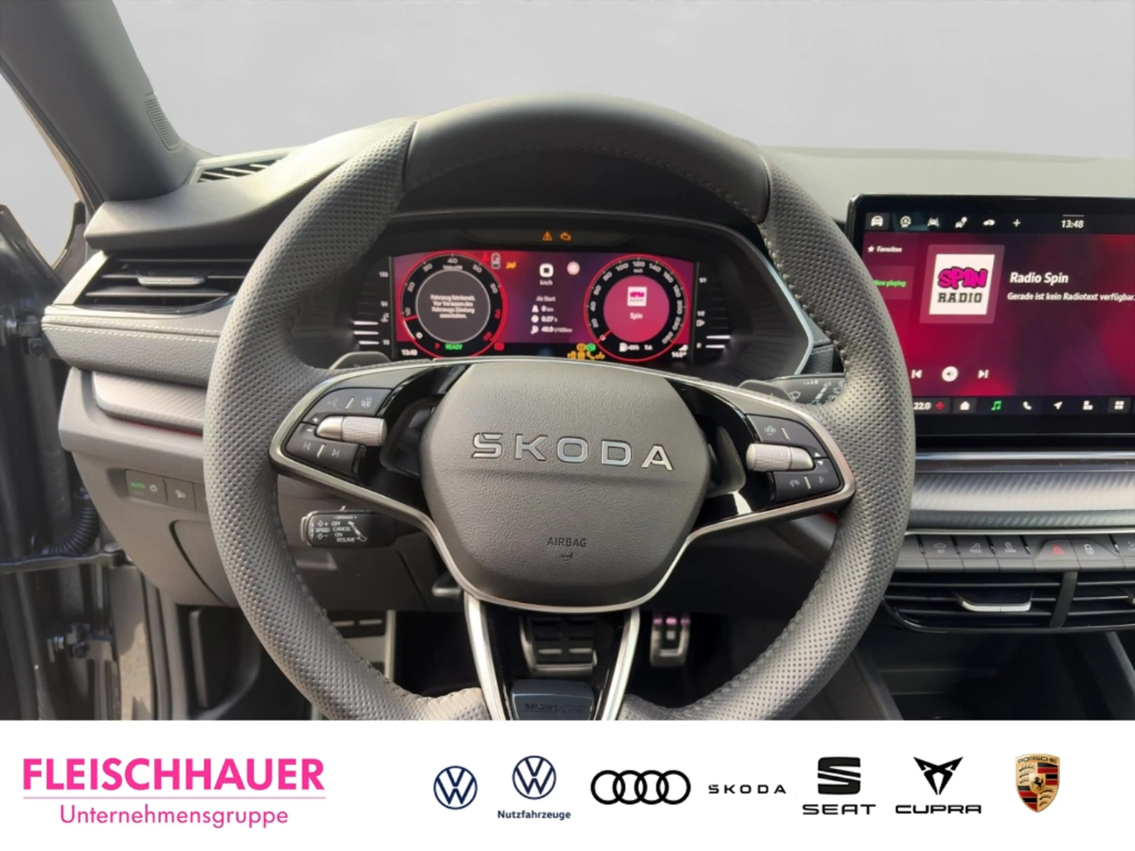 Skoda Octavia Combi Sportline 30 Jahre 1,5 TSI AHK HUD Pano Navi — photo 8