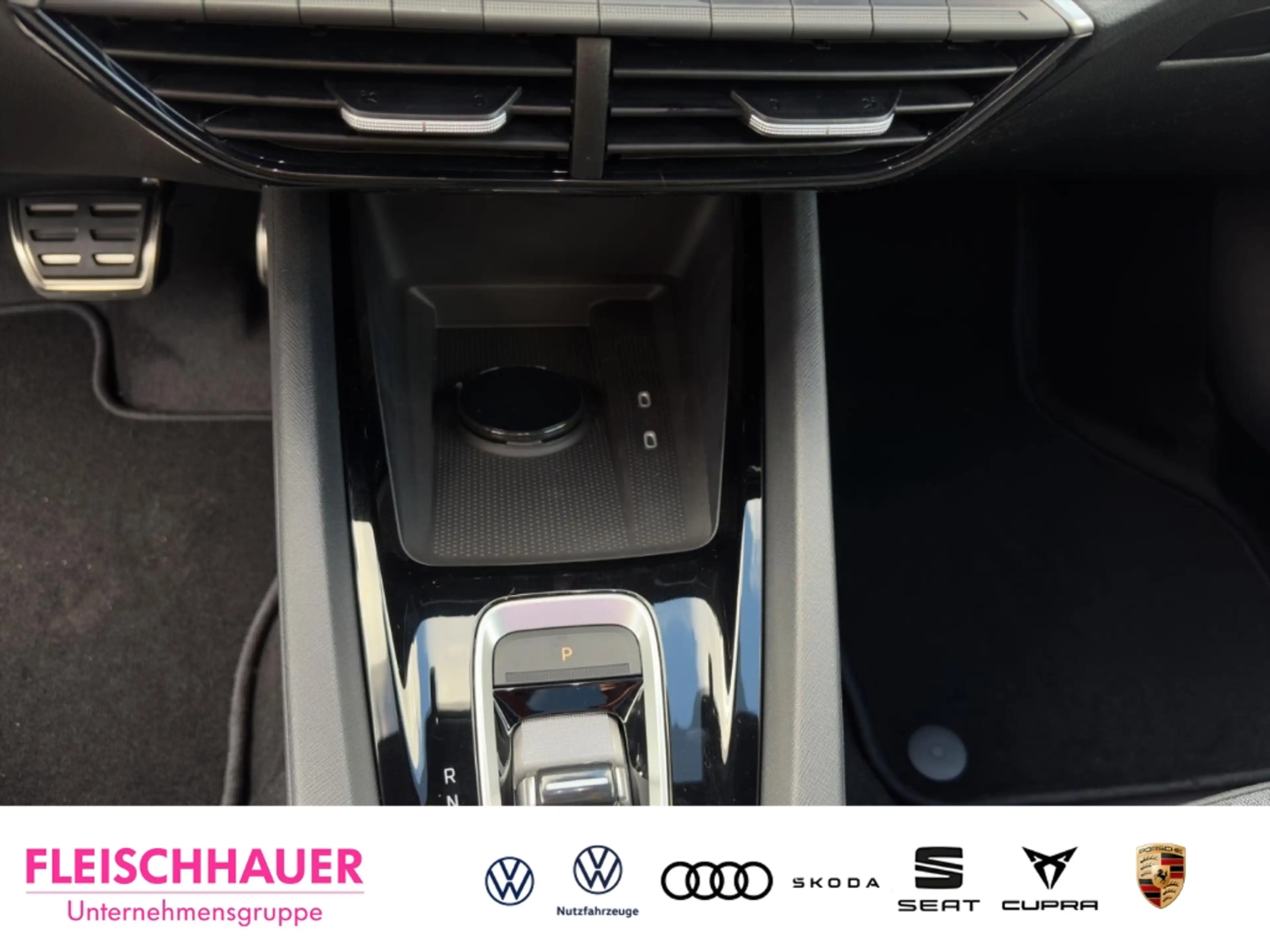 Skoda Octavia Combi Sportline 30 Jahre 1,5 TSI AHK HUD Pano Navi — photo 10
