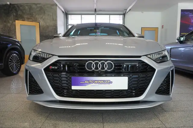 Audi RS6 view 2