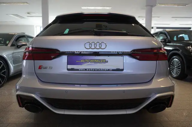 Audi RS6 view 6