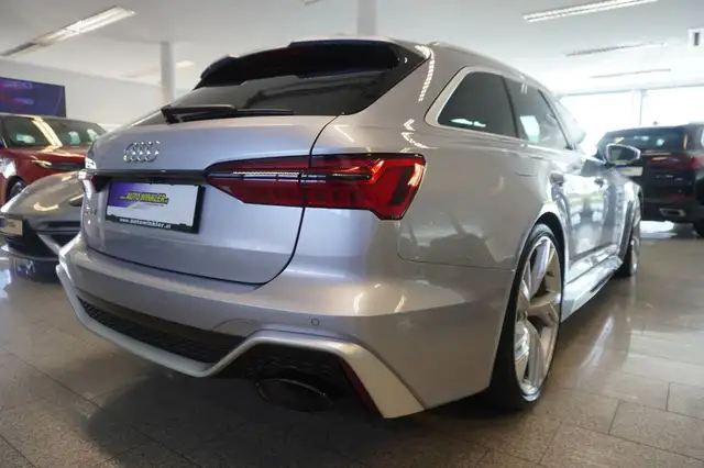 Audi RS6 view 5