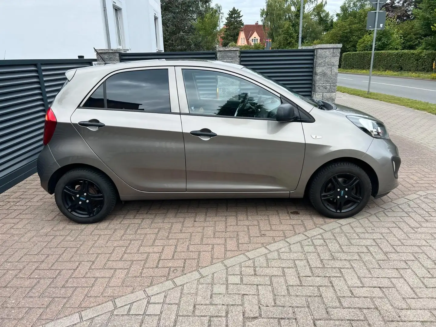 Kia Picanto Picanto 1.0 MPI Grau - 2