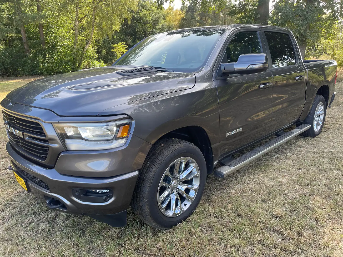 RAM 1500 5,7 HEMI LPG Laramie Sport in nieuwstaat 2024 Grigio - 1