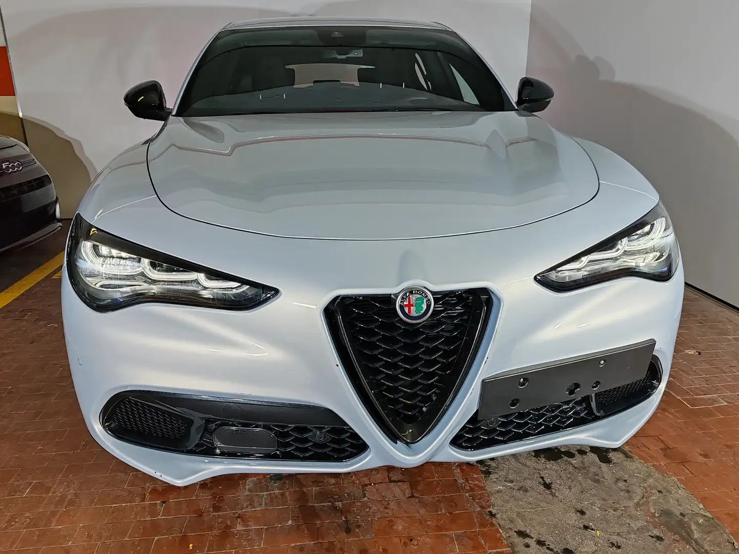 Alfa Romeo Stelvio 2.2d 160cv Sprint LED+Navi+Palette al Vol.+Camera Blanc - 2