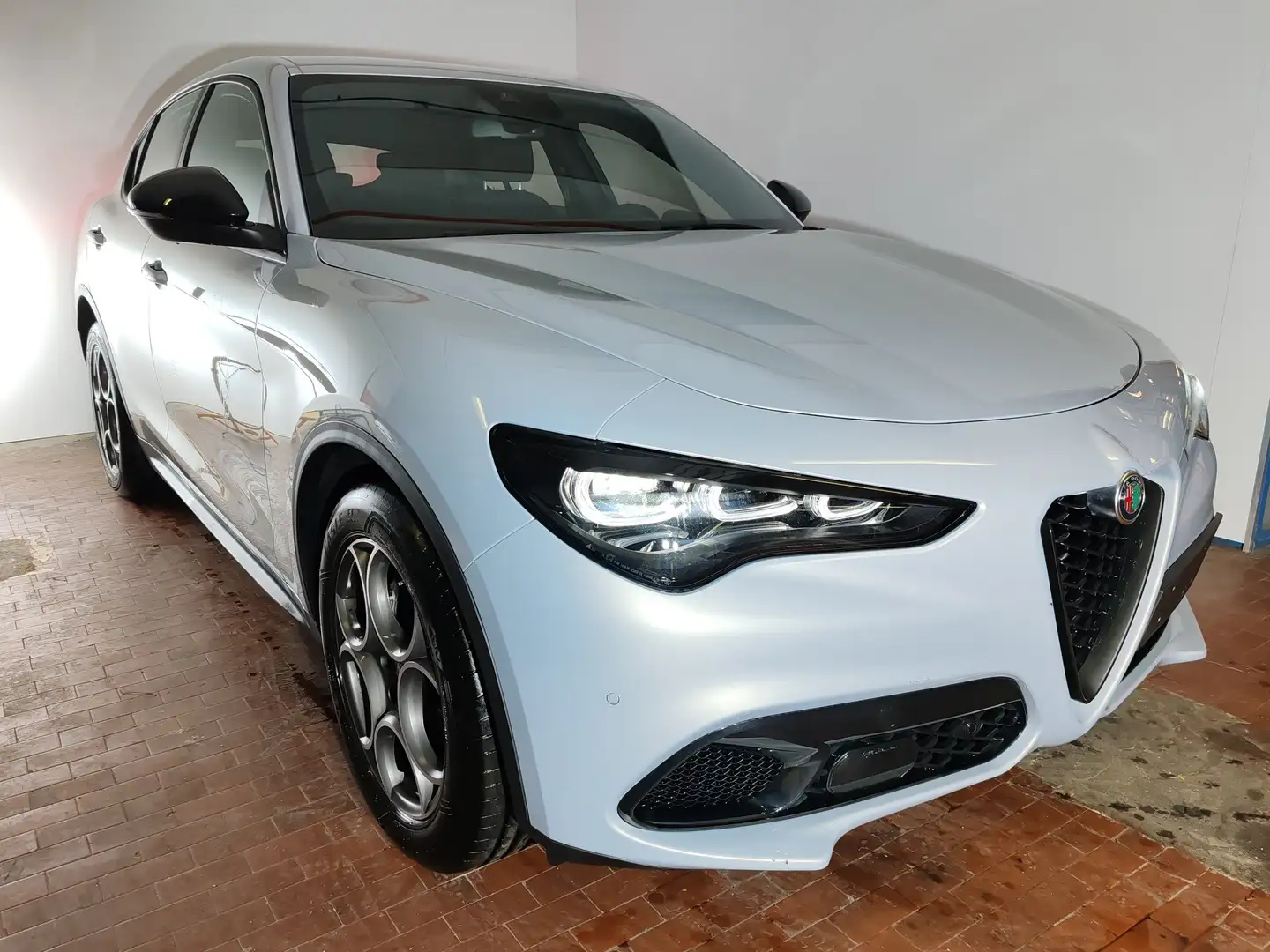 Alfa Romeo Stelvio 2.2d 160cv Sprint LED+Navi+Palette al Vol.+Camera Blanc - 1