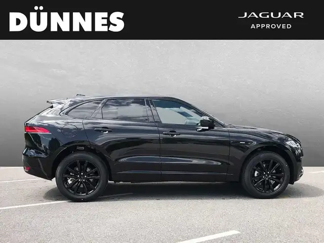 Jaguar F-Pace view 6
