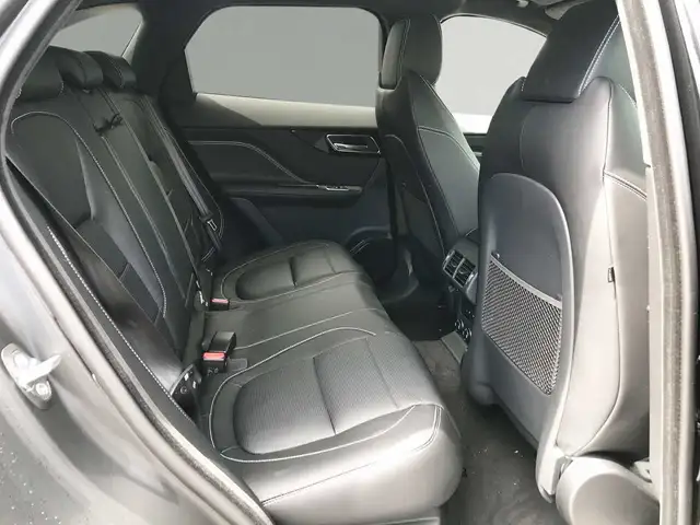Jaguar F-Pace view 5