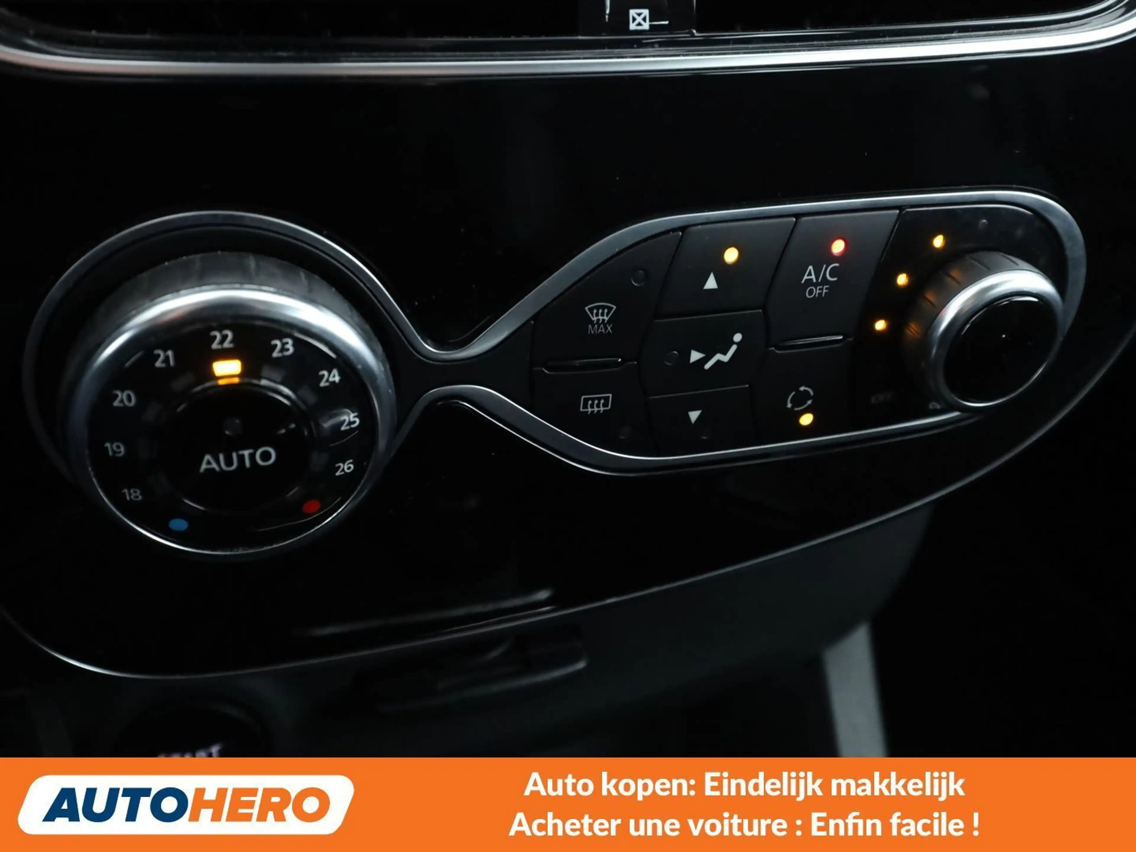 Renault Clio 1.5 dCi Intens — photo 10