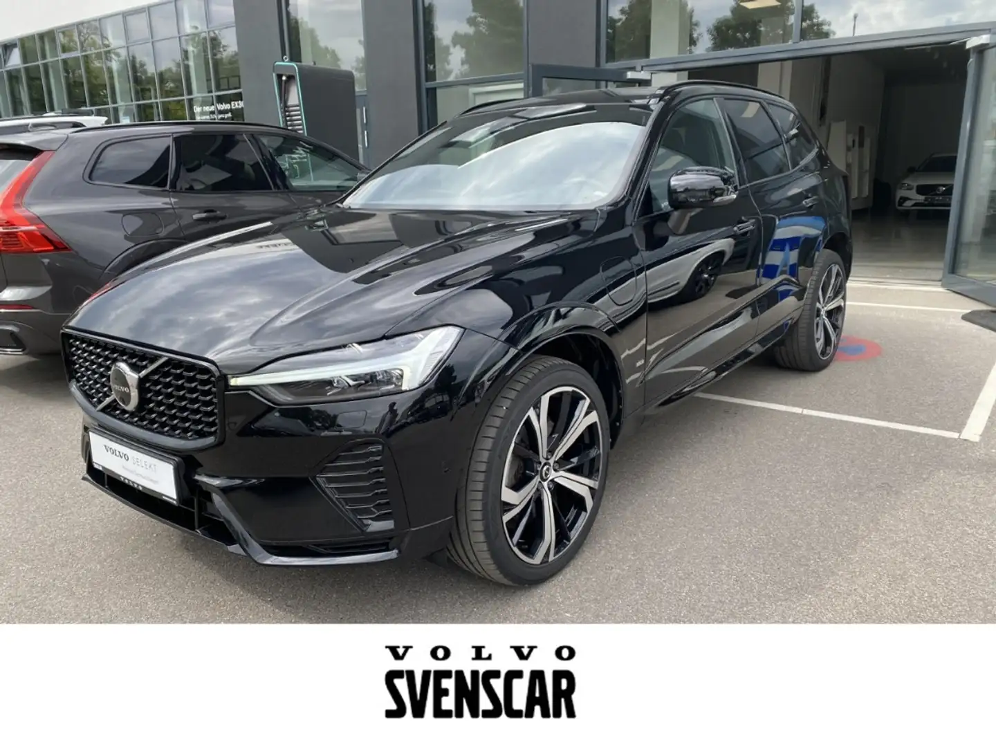 Volvo XC60 R Design Recharge Plug-In Hybrid AWD T8 Twin Engin Schwarz - 1