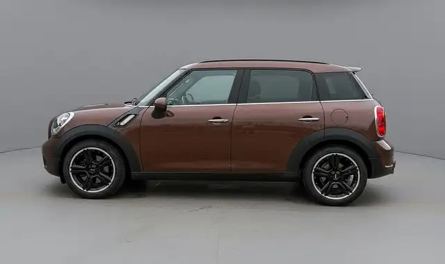 MINI Countryman view 6