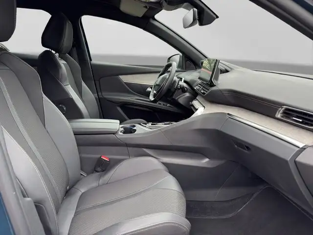 Peugeot 3008 view 9