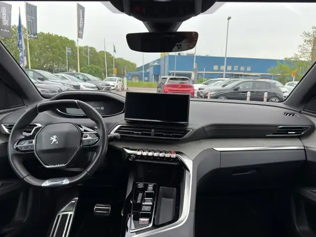 Peugeot 3008 view 10