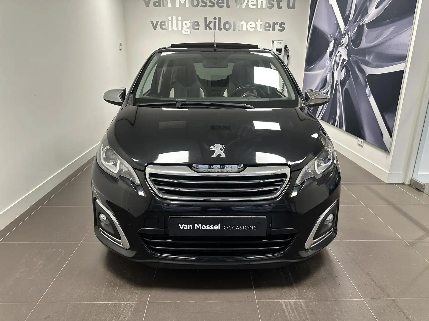 Peugeot 108 Allure TOP! airco | elektrisch vouwdak | lichtmeta Noir - 2