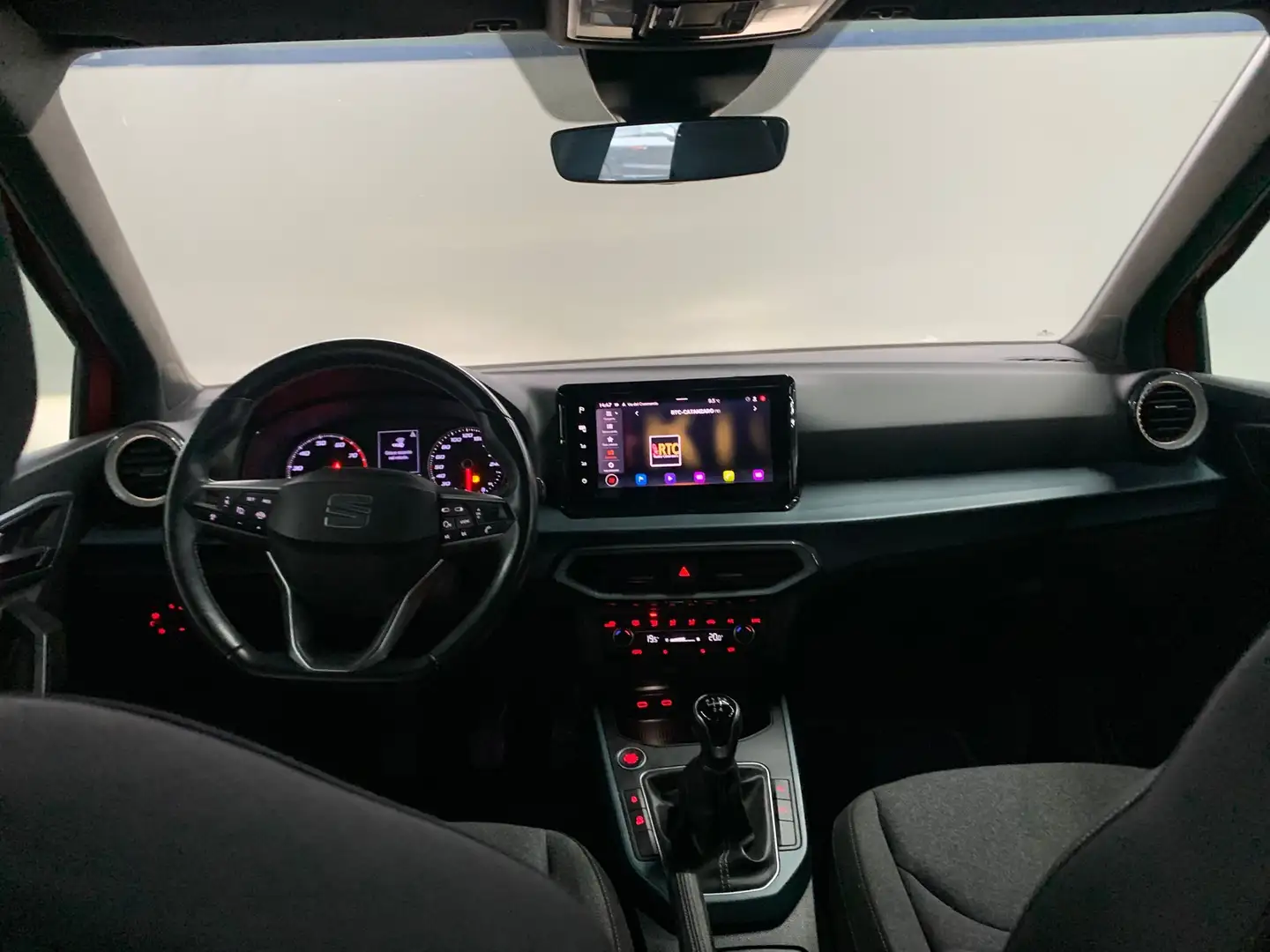 SEAT Arona Arona 2022 1.0 ecotsi Xperience 95cv Rot - 2