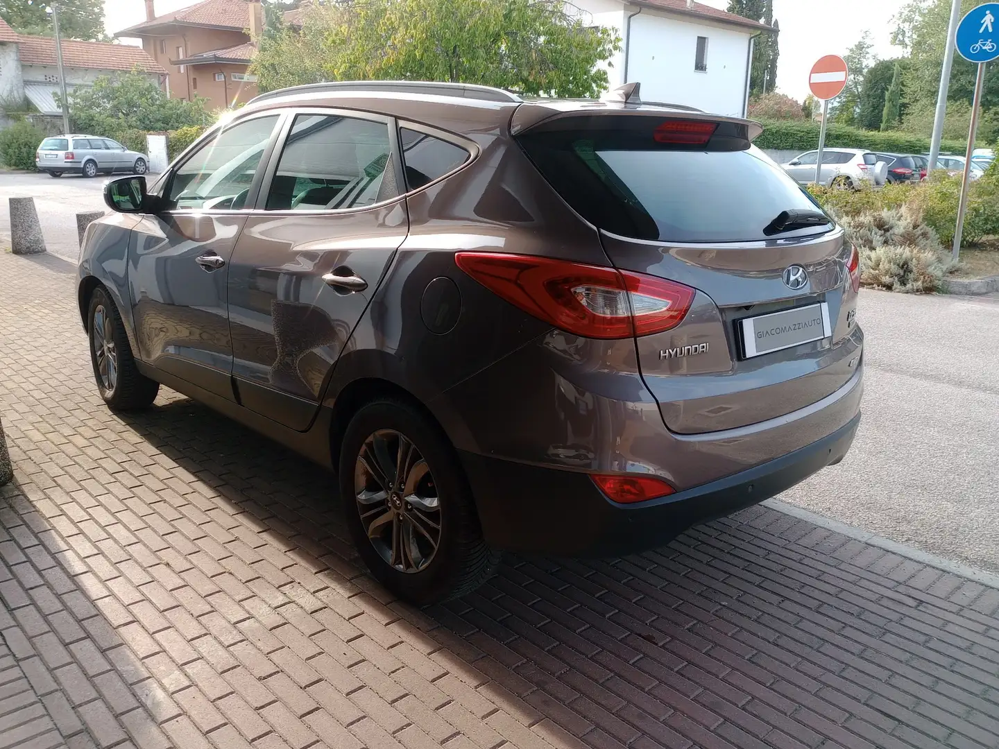 Hyundai iX35 2.0 crdi Comfort 4wd Grigio - 2