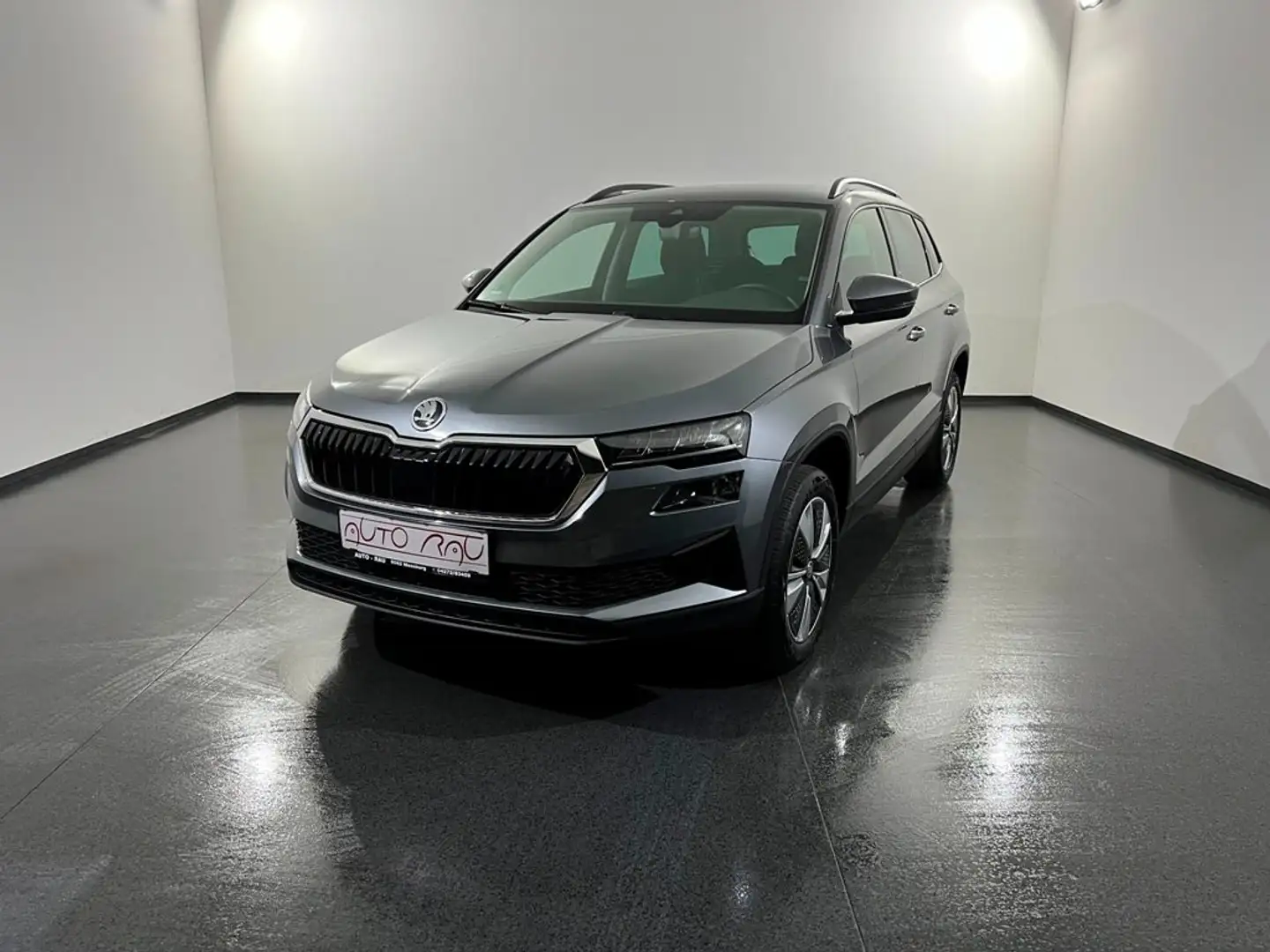 Skoda Karoq 2.0 TDI Ambition DSG *AHK*LED*ACC* Grau - 2