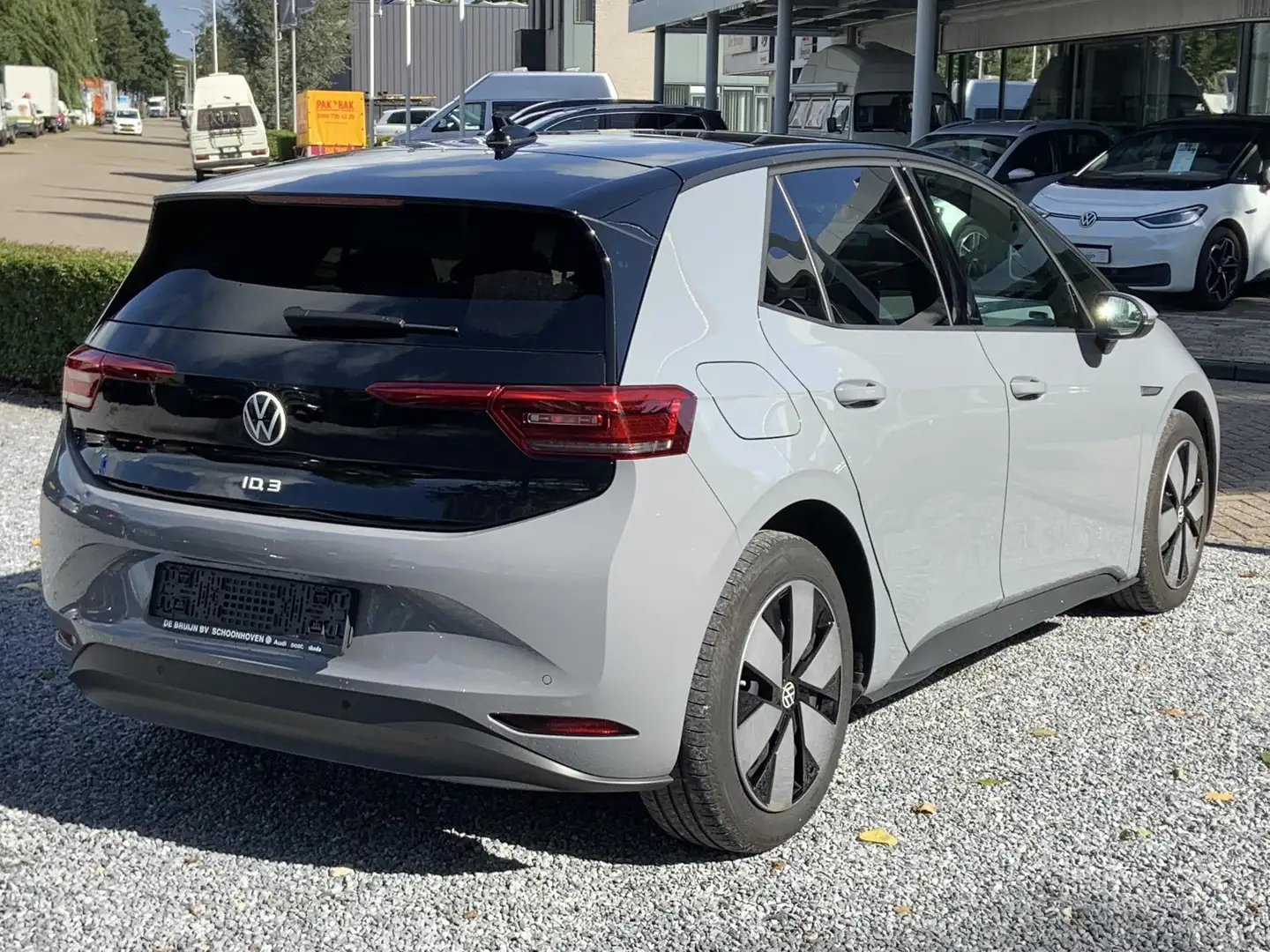 Volkswagen ID.3 Pro 58 kWh (Privé netto 32.850,-,Pano,Trekhaak,pom Grijs - 2