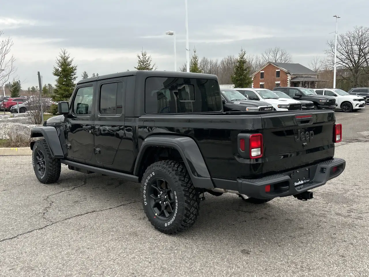 Jeep Gladiator снимка Jeep Gladiator