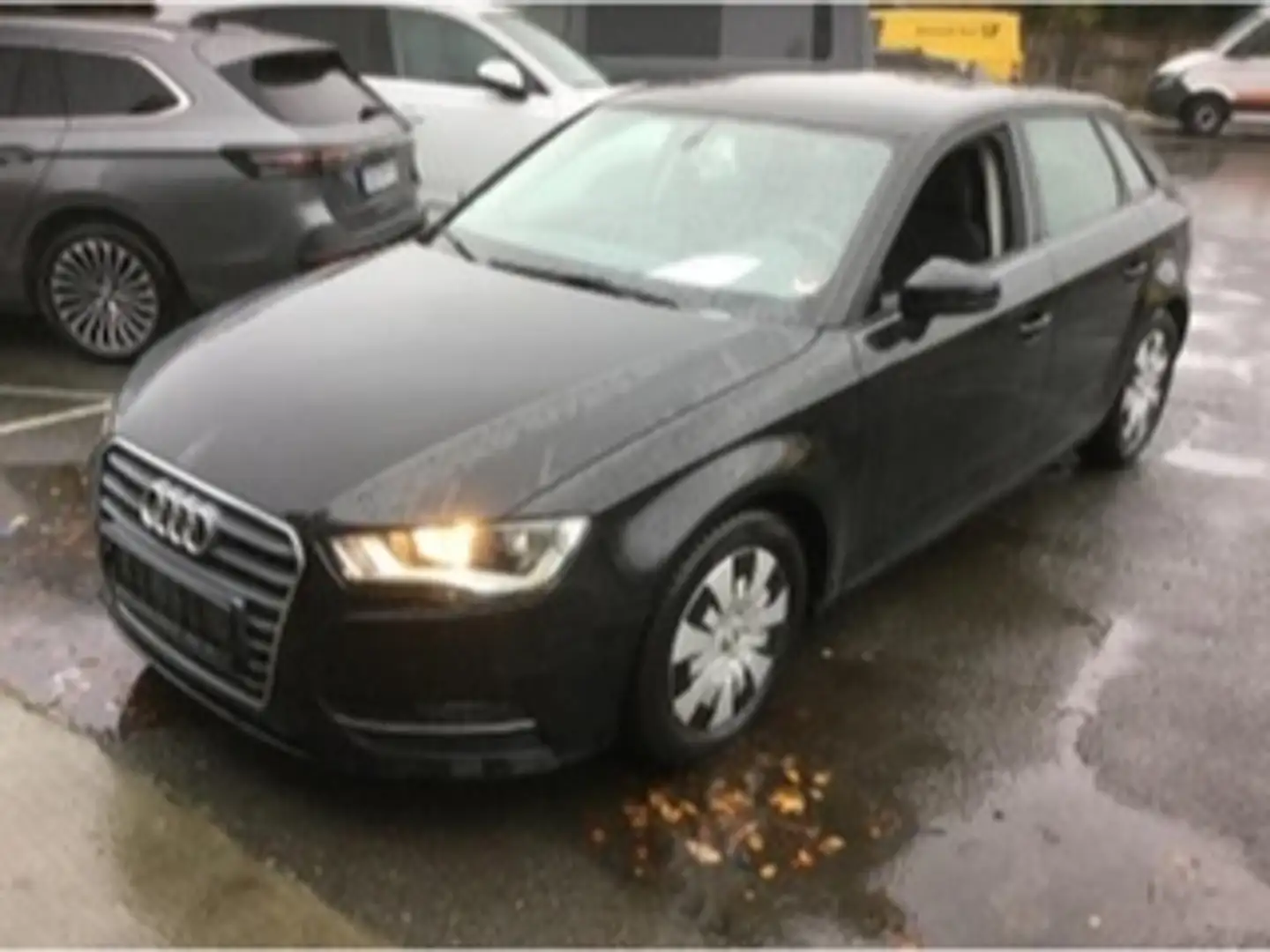 Audi A3 Sportback 1.2TFSI *Ambition*Navi+BT+GRA+PDC+Stzhzg Schwarz - 1