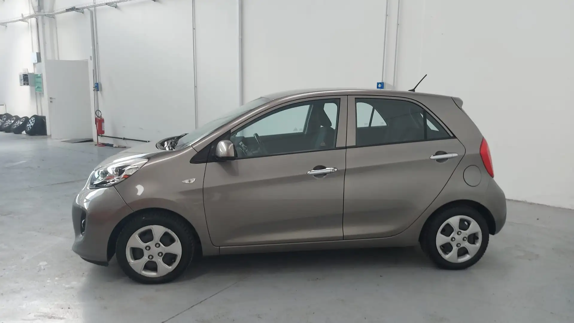 Kia Picanto 1.0 Glam Gpl 67cv 5p E6 FC141 Grigio - 2