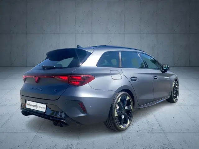 Cupra Leon view 5