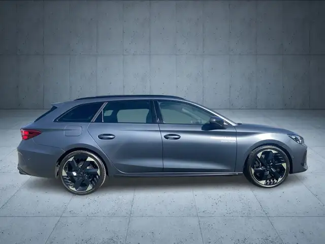 Cupra Leon view 6