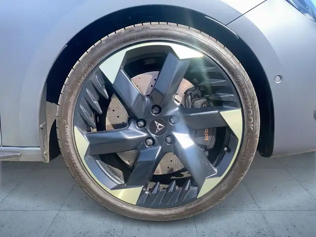 Cupra Leon view 7