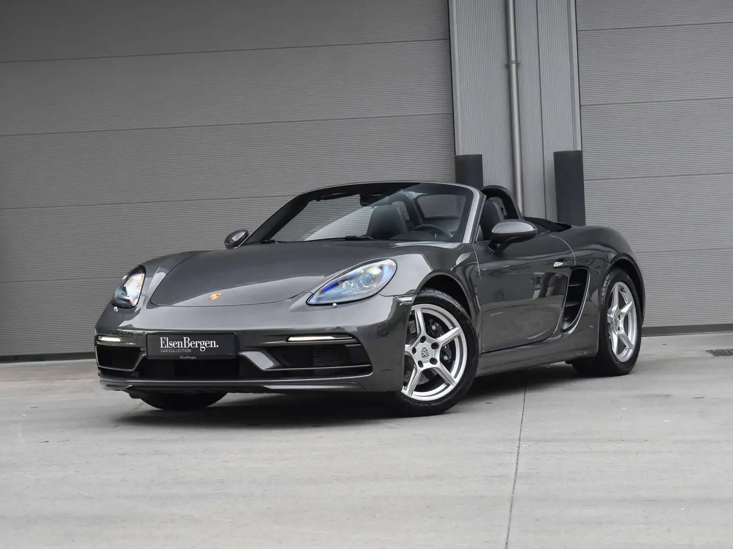 Porsche 718 2.0 Turbo Boxster / Achatgrau / Sport Design Gris - 1